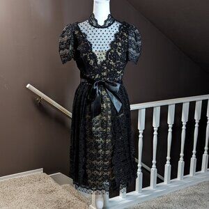 Victor Costa Vintage Black lace dress, Size 4.